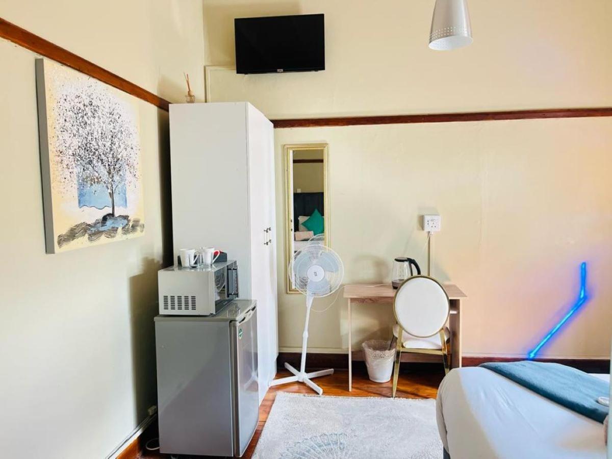 St Eve Lodge & Spa Блумфонтейн Экстерьер фото